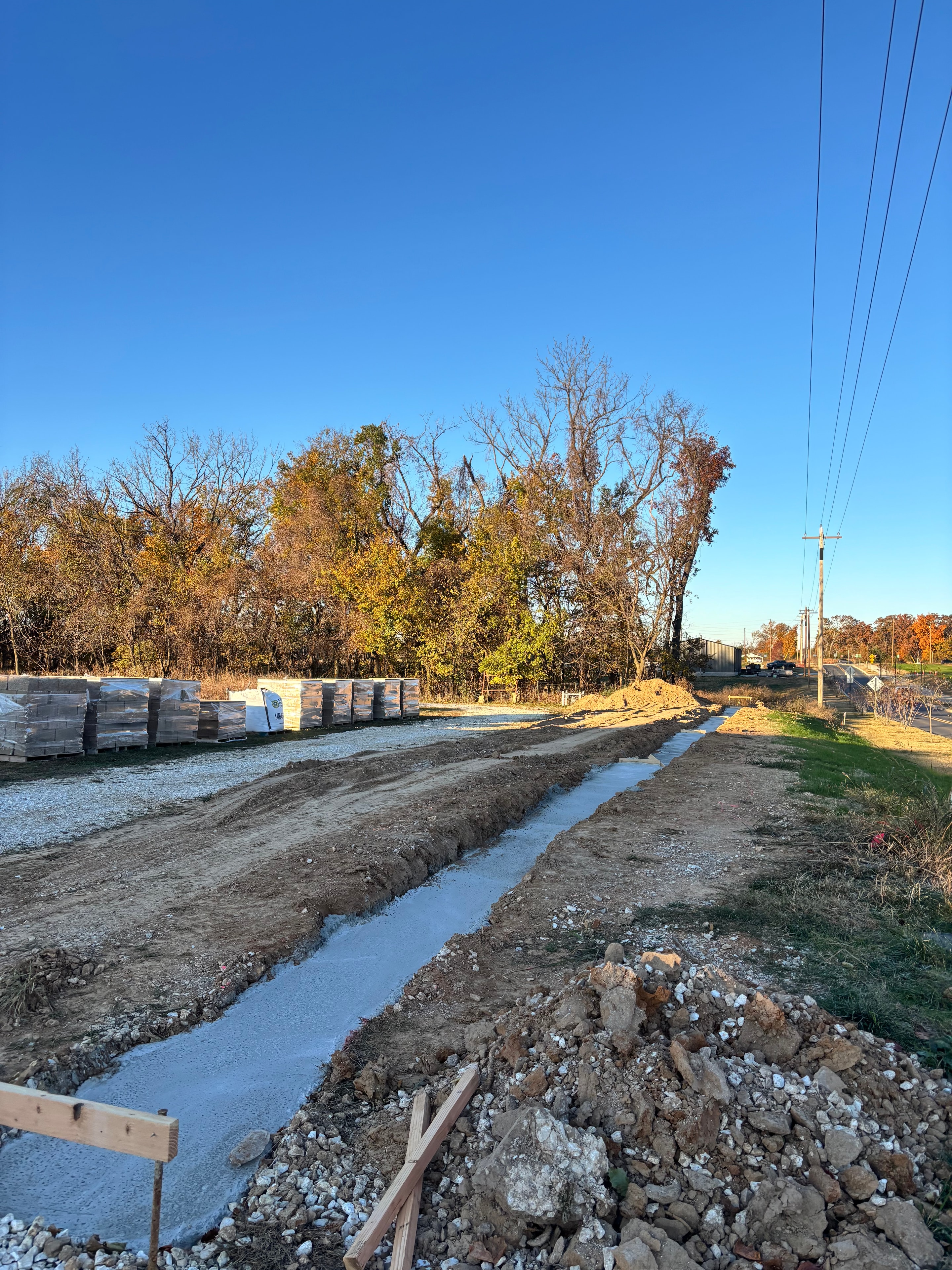 Retaining wall with landscaping