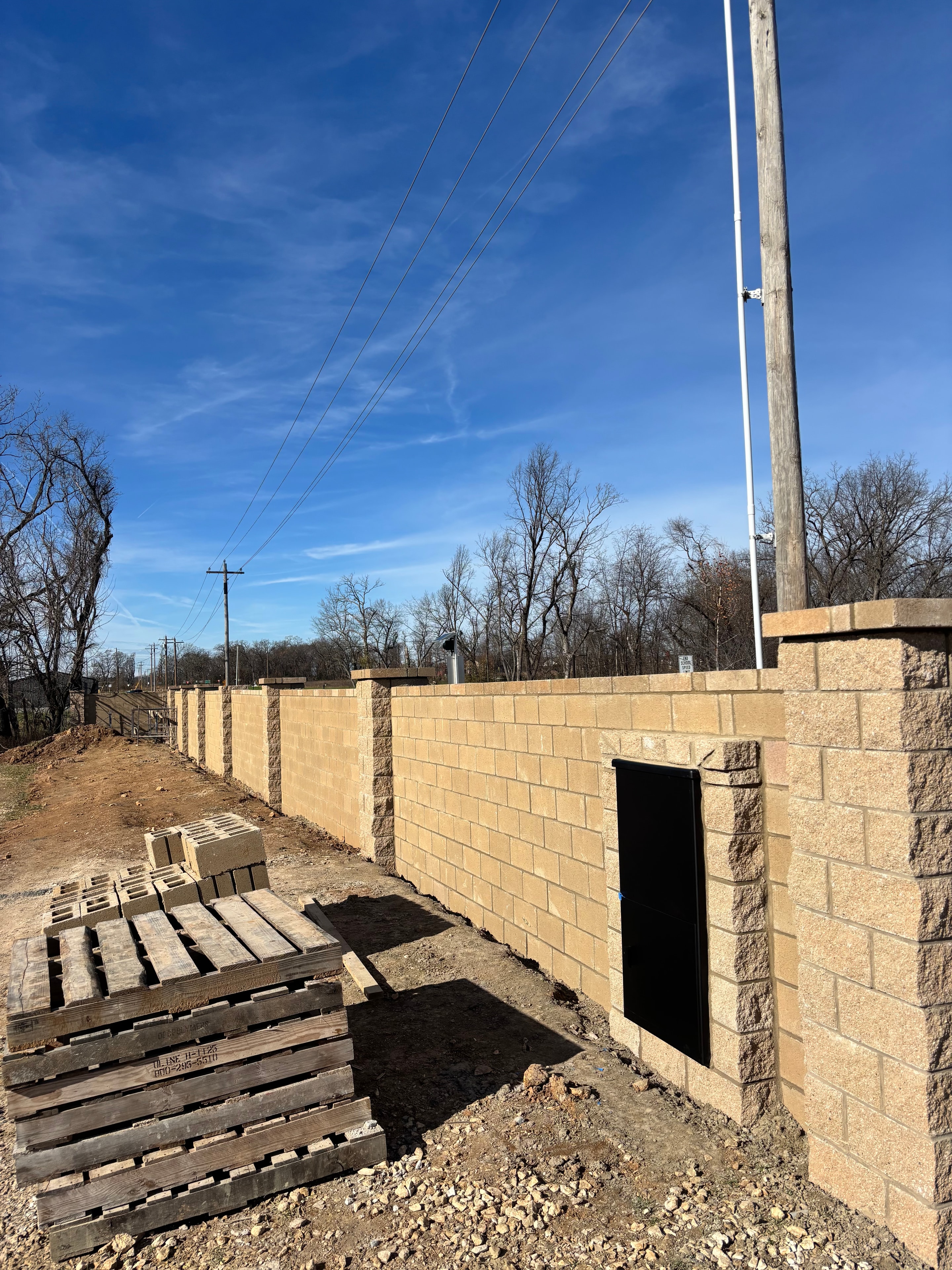 Brick and stone retaining wall
